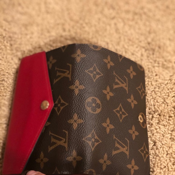 Louis Vuitton authentic wallet - Picture 4 of 8